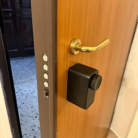 Cri House * Μπάρι