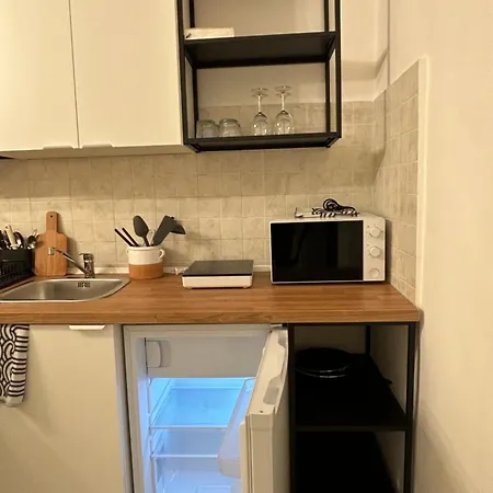 Cri House * Bari